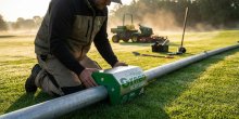 Green Activator von Aquavital: Fortschrittliche Wasseraufbereitung für Sport- und Gartenflächen
